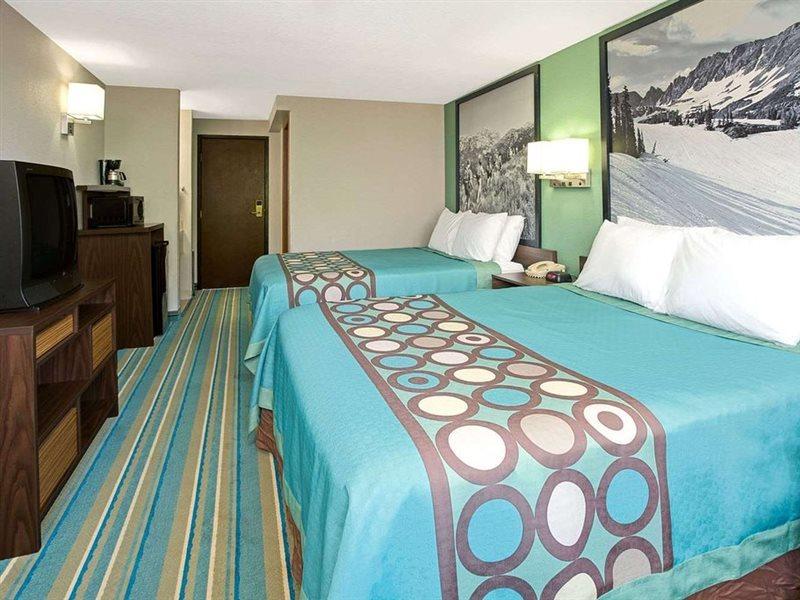 Super 8 By Wyndham Denver Stapleton Extérieur photo