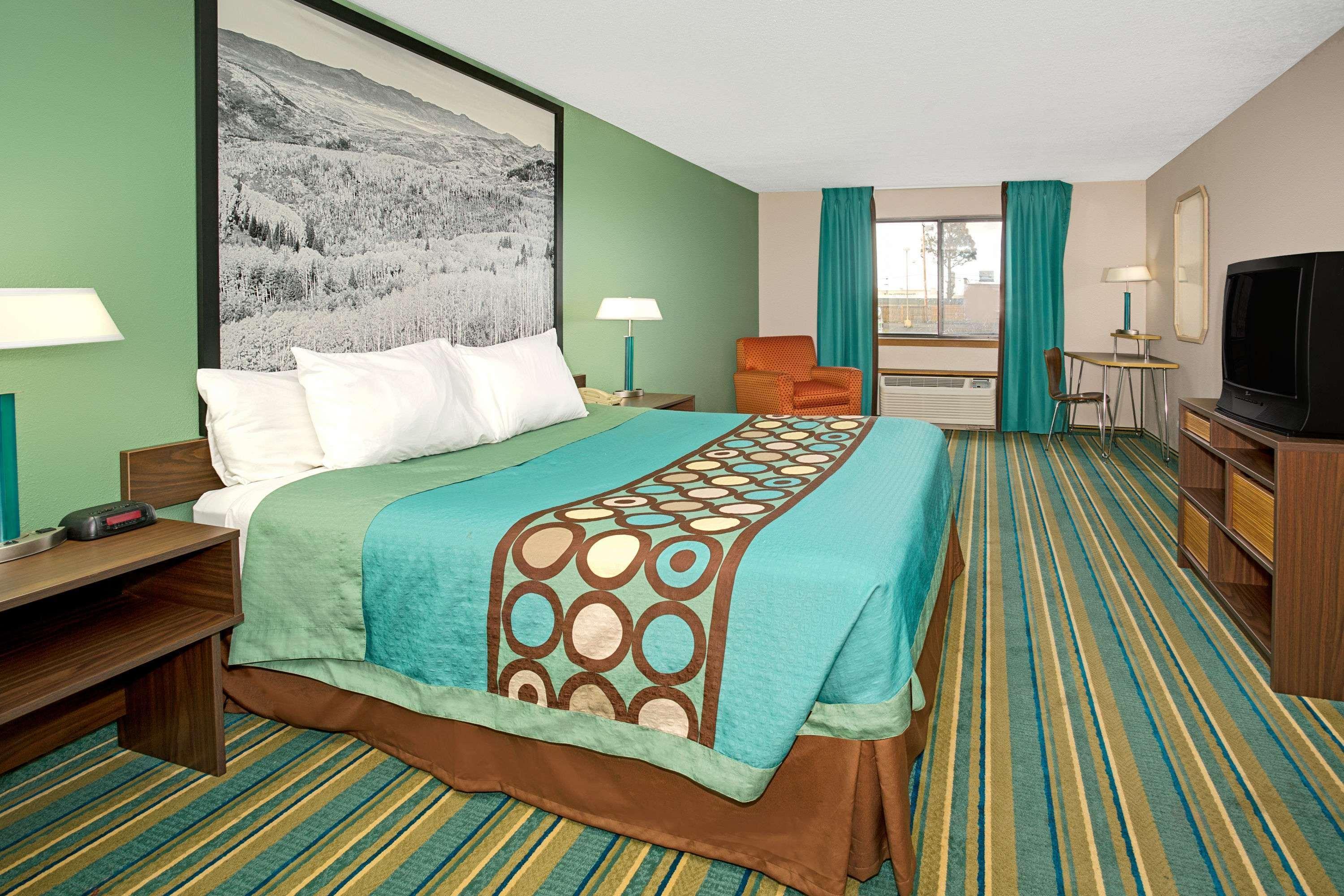 Super 8 By Wyndham Denver Stapleton Extérieur photo