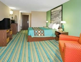 Super 8 By Wyndham Denver Stapleton Extérieur photo